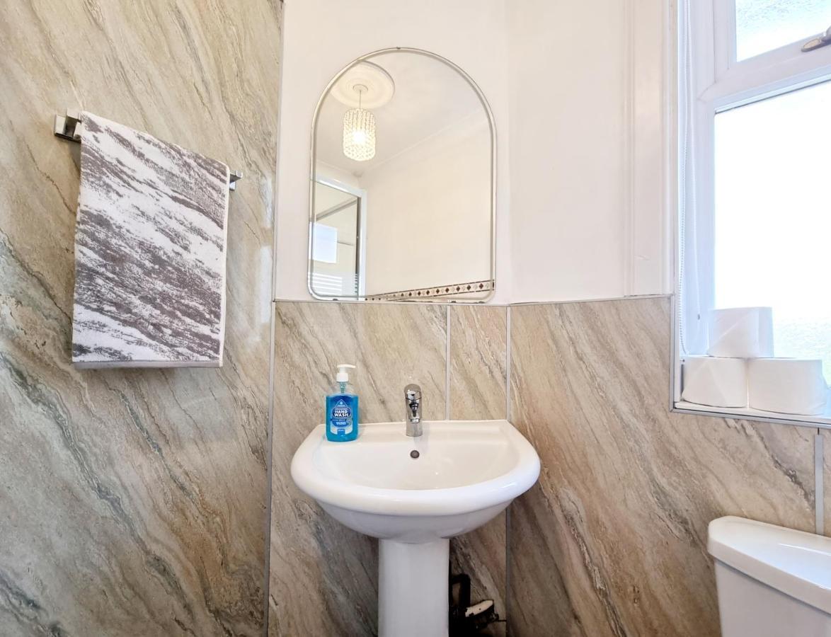 Three Bed Holiday Home In Инвернесс Экстерьер фото